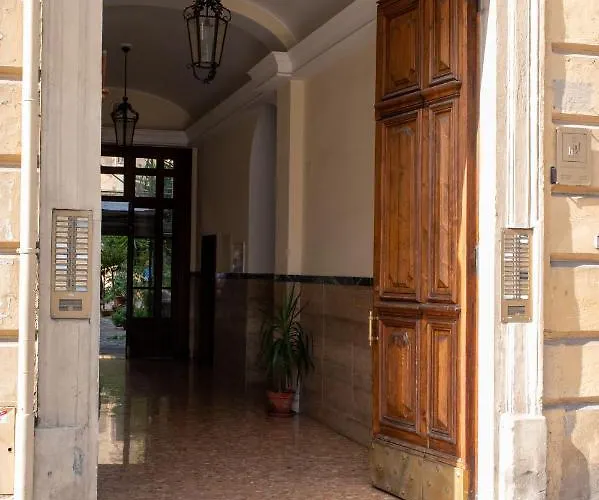 Apartment Dreams In - Colosseum